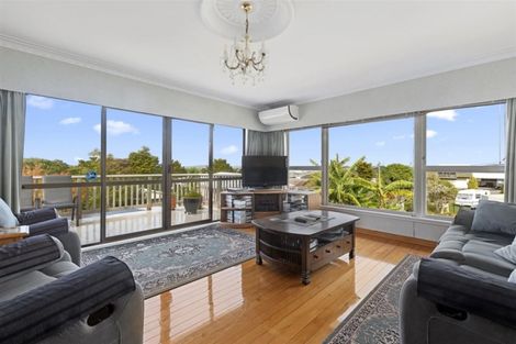 Photo of property in 43 Memorial Drive, Parahaki, Whangarei, 0112