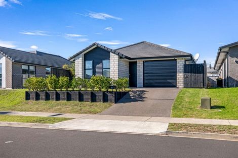 Photo of property in 8 Wawai Drive, Papamoa Beach, Papamoa, 3118