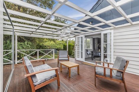 Photo of property in 9 Mascot Street, Tawa, Wellington, 5028