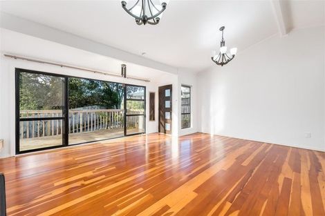 Photo of property in 40 Acacia Road, Torbay, Auckland, 0632