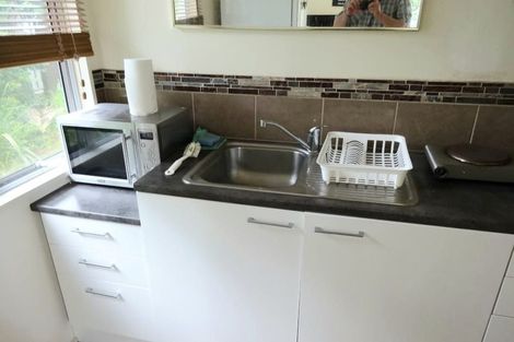 Photo of property in 2/49 Sale Street, Cockle Bay, Auckland, 2014