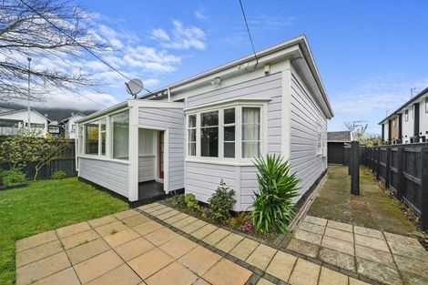Photo of property in 99 Whites Line East, Waiwhetu, Lower Hutt, 5010