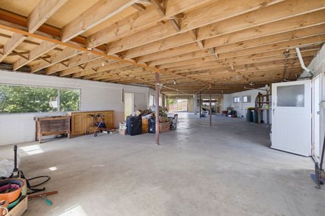 Photo of property in 5 Conifer Lane, Mangere Bridge, Auckland, 2022