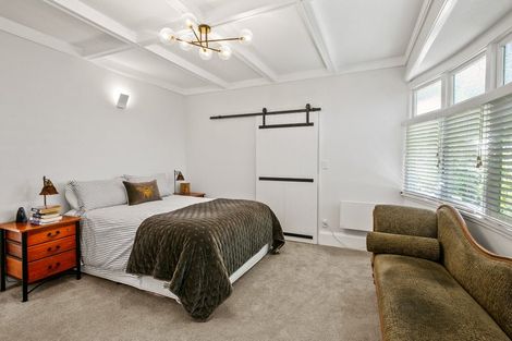 Photo of property in 76 Barrett Street, Westown, New Plymouth, 4310