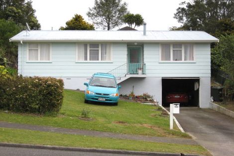 Photo of property in 103 Riversdale Drive, Merrilands, New Plymouth, 4312