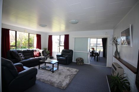 Photo of property in 123 Guy Street, Dannevirke, 4930