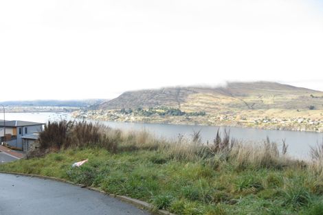 Photo of property in 1 Conifer Lane, Queenstown, 9300