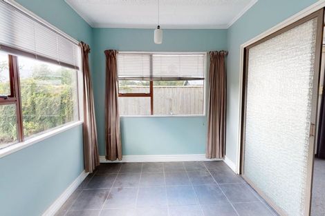 Photo of property in 3 Queen Street, Aramoho, Whanganui, 4500