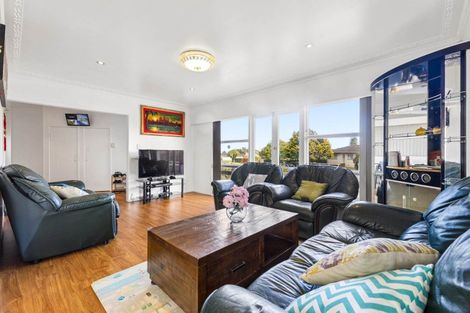 Photo of property in 47 Winsford Street, Manurewa, Auckland, 2102