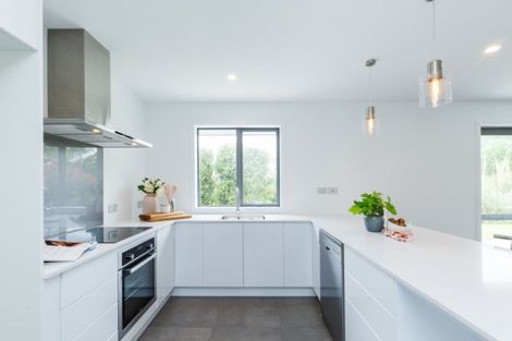 Photo of property in 25 Barry Curtis Place, Levin, 5510