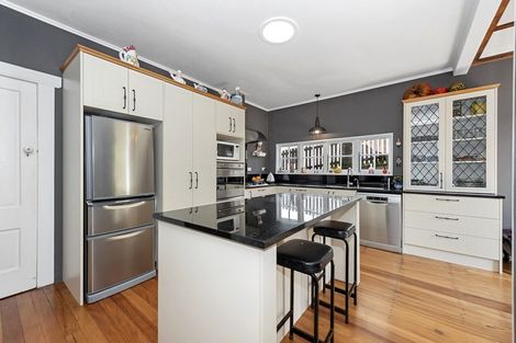 Photo of property in 69 Forest Lake Road, Forest Lake, Hamilton, 3200