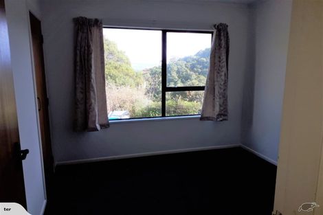 Photo of property in 9 Hibiscus Grove, Maungaraki, Lower Hutt, 5010