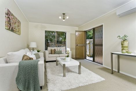 Photo of property in 2/149 Chivalry Road, Glenfield, Auckland, 0629