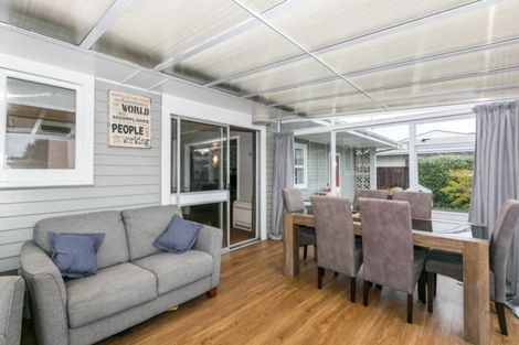 Photo of property in 8 Crichton Place, Taradale, Napier, 4112