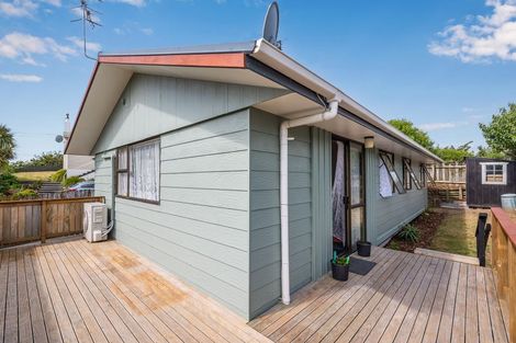 Photo of property in 12 Moa Road, Raumati Beach, Paraparaumu, 5032