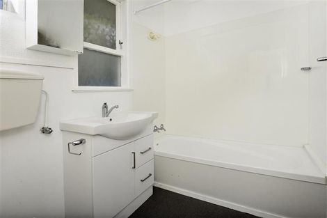 Photo of property in 14 Kirby Street, Glendene, Auckland, 0602