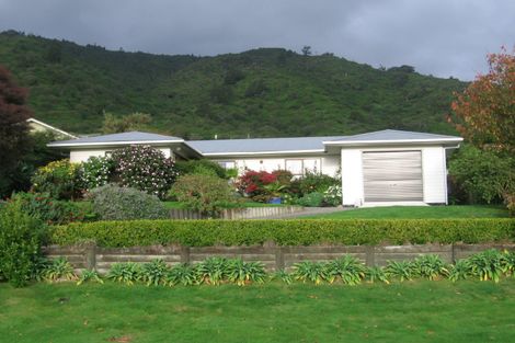 Photo of property in 87 Huia Street, Waikanae, 5036