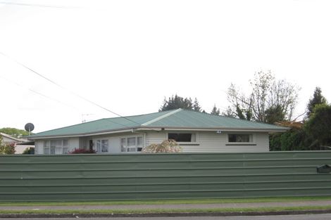 Photo of property in 58 Kawaha Point Road, Kawaha Point, Rotorua, 3010