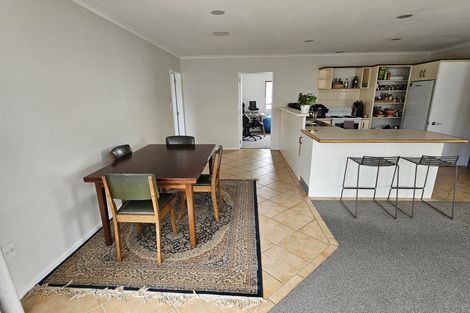 Photo of property in 63 Katerini Grove, Papamoa Beach, Papamoa, 3118