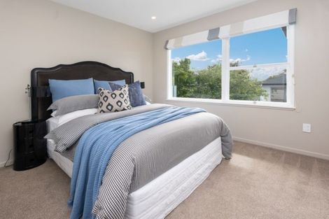 Photo of property in 52 Fordyce Avenue, Sunnyhills, Auckland, 2010