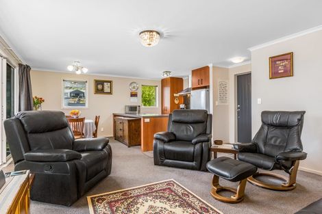 Photo of property in 19 Banks Boulevard, Whitby, Porirua, 5024