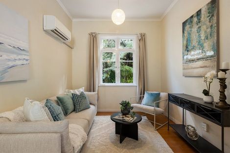 Photo of property in 94 Holloway Road, Aro Valley, Wellington, 6021