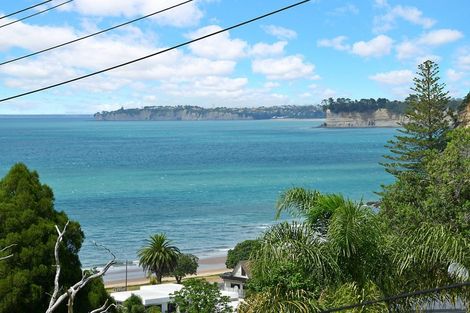 Photo of property in 26b Wade River Road, Stanmore Bay, Whangaparaoa, 0932