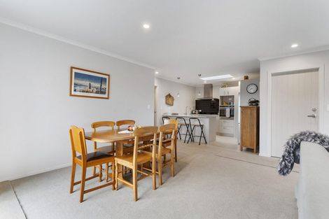 Photo of property in 42 Feist Street, Carterton, 5713