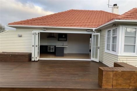 Photo of property in 41 Aliford Avenue, One Tree Hill, Auckland, 1061