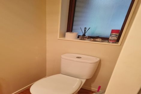 Photo of property in 31 Aragon Grove, Kingsley Heights, Upper Hutt, 5018