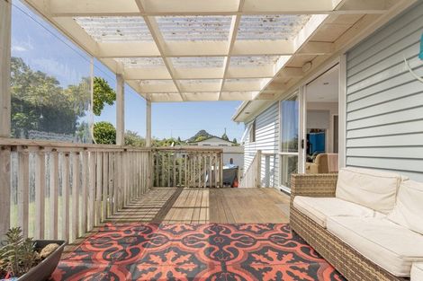 Photo of property in 3 Daphne Road, Tairua, 3508