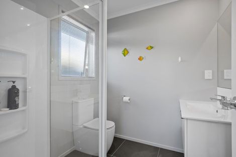 Photo of property in 8 Pioneer Crescent, Omokoroa, 3114