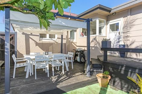 Photo of property in 247 Victoria Street West, Pukekohe, 2120