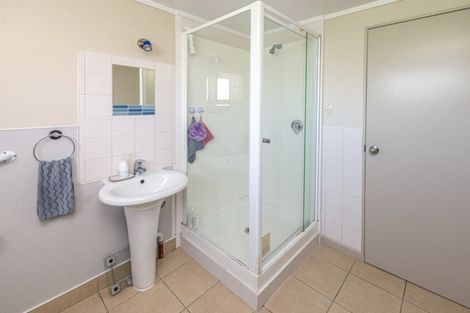 Photo of property in 180a Cornfoot Street, Castlecliff, Whanganui, 4501