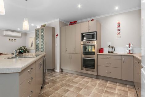 Photo of property in 6 Tieke Place, Horahora, Whangarei, 0110