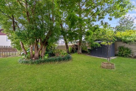 Photo of property in 17 Te Moau Avenue, Parakai, 0830