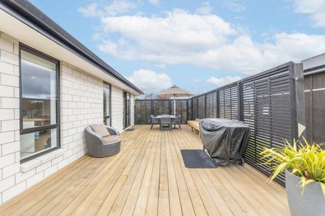 Photo of property in 2 Komahimahi Way, Motuoapa, 3382