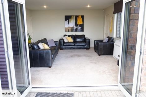 Photo of property in 82 Mountain Road, Western Heights, Rotorua, 3015