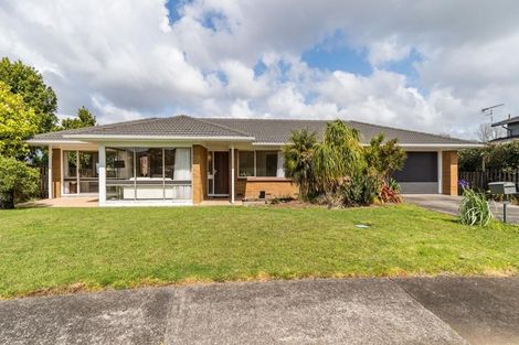 Photo of property in 3 Serrita Avenue, Sunnyhills, Auckland, 2010