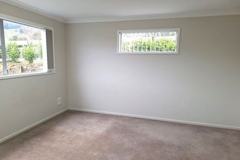 Photo of property in 82a Kirton Drive, Riverstone Terraces, Upper Hutt, 5018