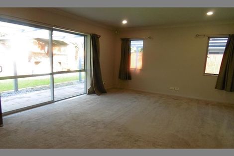 Photo of property in 30 Belfry Place, Wattle Downs, Auckland, 2103
