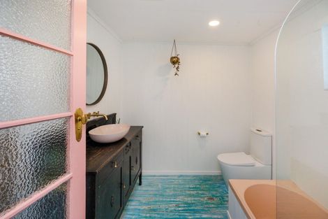 Photo of property in 16 Chrystal Street, Foxton Beach, Foxton, 4815