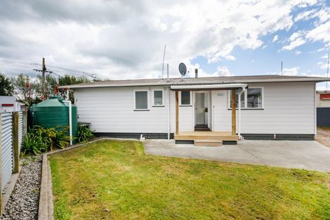 Photo of property in 78 Willoughby Street, Halcombe, Feilding, 4779