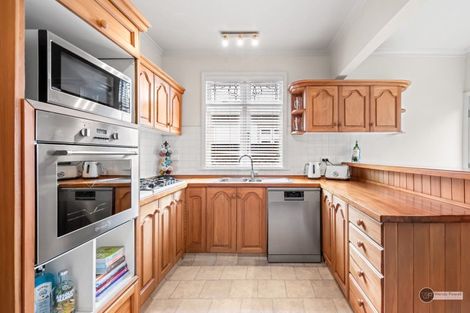 Photo of property in 10 Kauri Street, Woburn, Lower Hutt, 5011