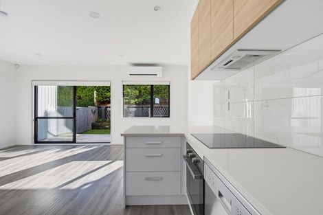 Photo of property in 138b Tiriwa Drive, Massey, Auckland, 0614
