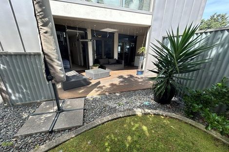 Photo of property in Vivaldi Apartments, 8/48 Marine Parade, Mount Maunganui, 3116