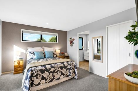 Photo of property in 18 Harkness Rice Way, Koru, New Plymouth, 4374