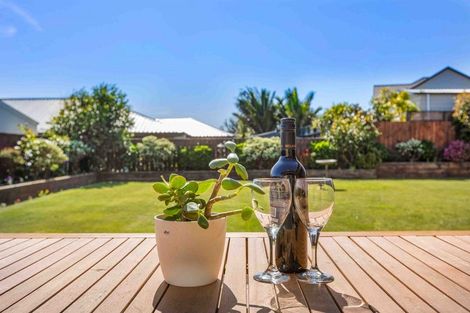 Photo of property in 68 Sunnyvale Street, Bell Block, New Plymouth, 4312