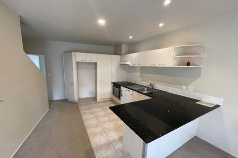 Photo of property in 11/1 Hillcrest Avenue, Hillcrest, Auckland, 0627