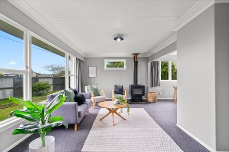 Photo of property in 2 Ballantrae Street, Wallacetown, 9816